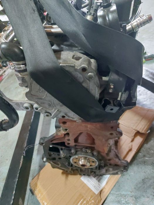 Motor Audi A6 4F / A4 B8 2.0 TDI CAHA 170 CP cu kit injectie complet