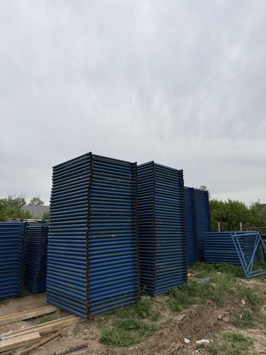 Монолитные леса/ Рамные леса