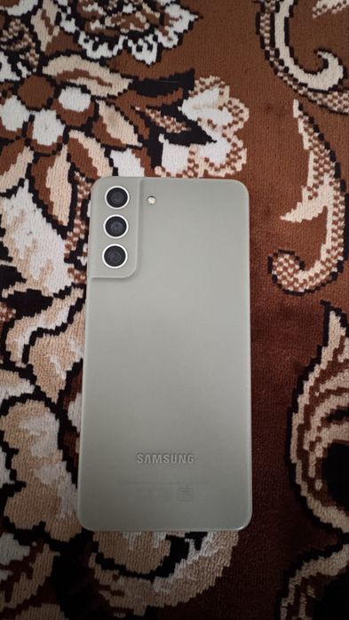 Продам Samsung S 21 FE 256 гб