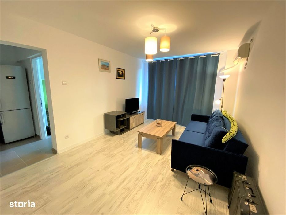 3 camere/ Sos.Stefan cel Mare Nr 1