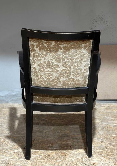 Jilt Vintage din lemn masiv Stil ArtDeco; Scaun cu manere tapitat