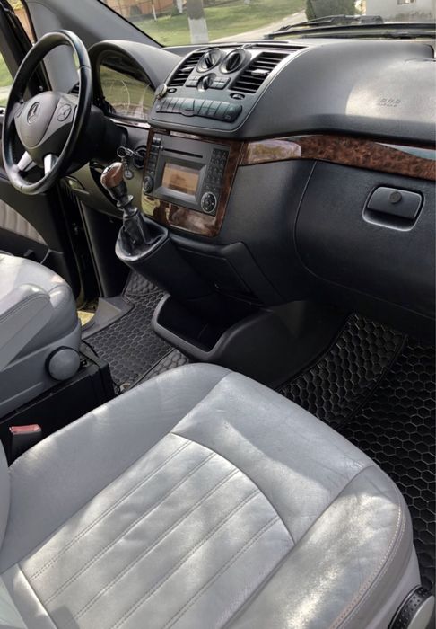 Mercedes Viano 2012