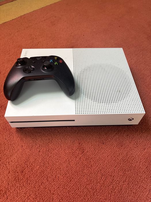 Xbox one S cu 1 controller