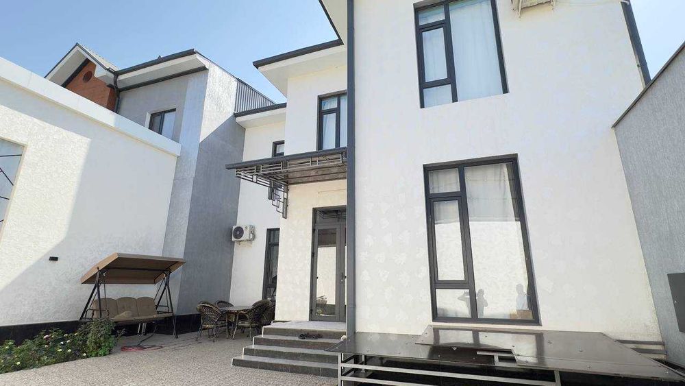 Продаётся Дом 2,3 сотки 6 комнат в М.Улугбекском районе