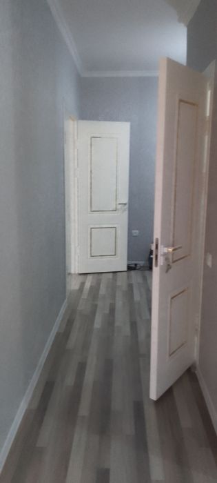 Продается 3х комнатная квартира в новом базаре