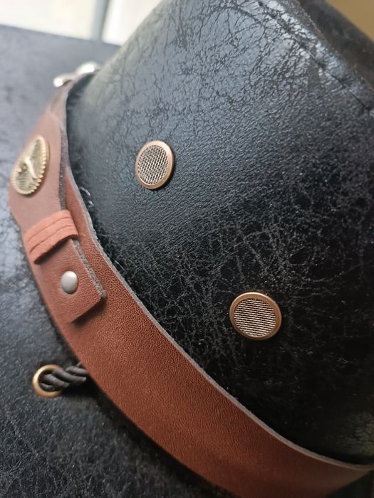 Pălărie cu borul lat cowboy