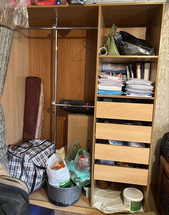 Продается гардеробный шкаф