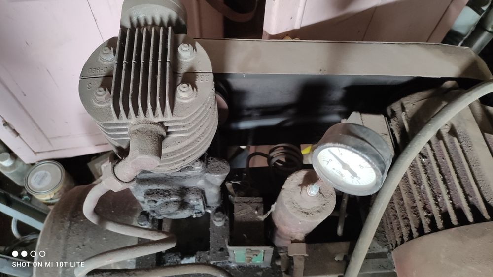 Трифазен компресор