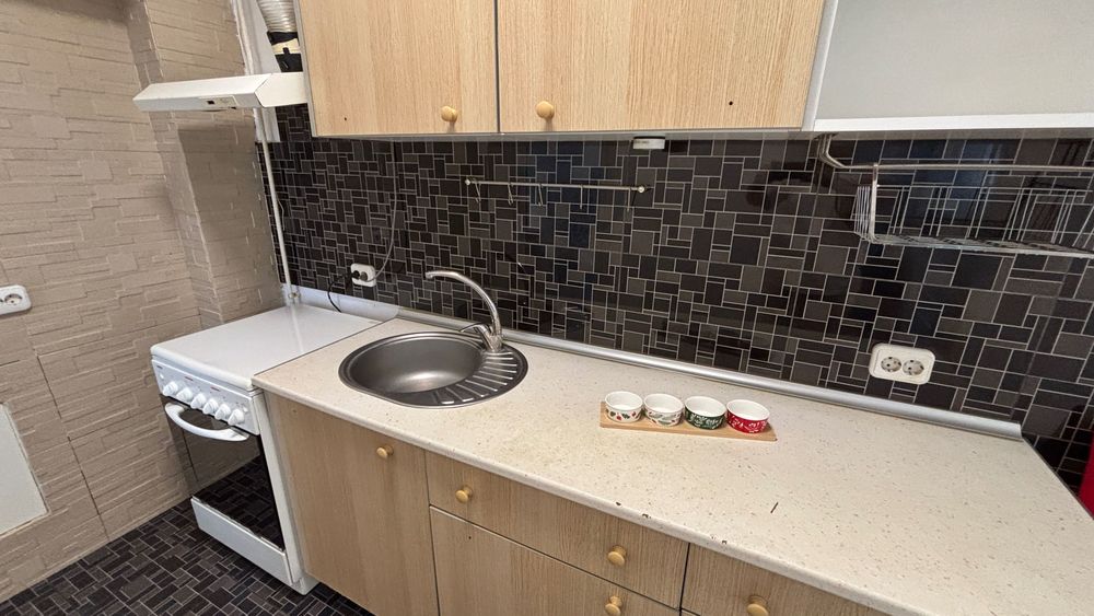 Se închiriază apartament 2 camere DECOMANDAT