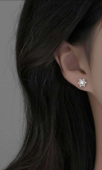 Комплект обеци и колие