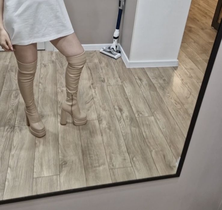 Продам ботфорты Gold Heels