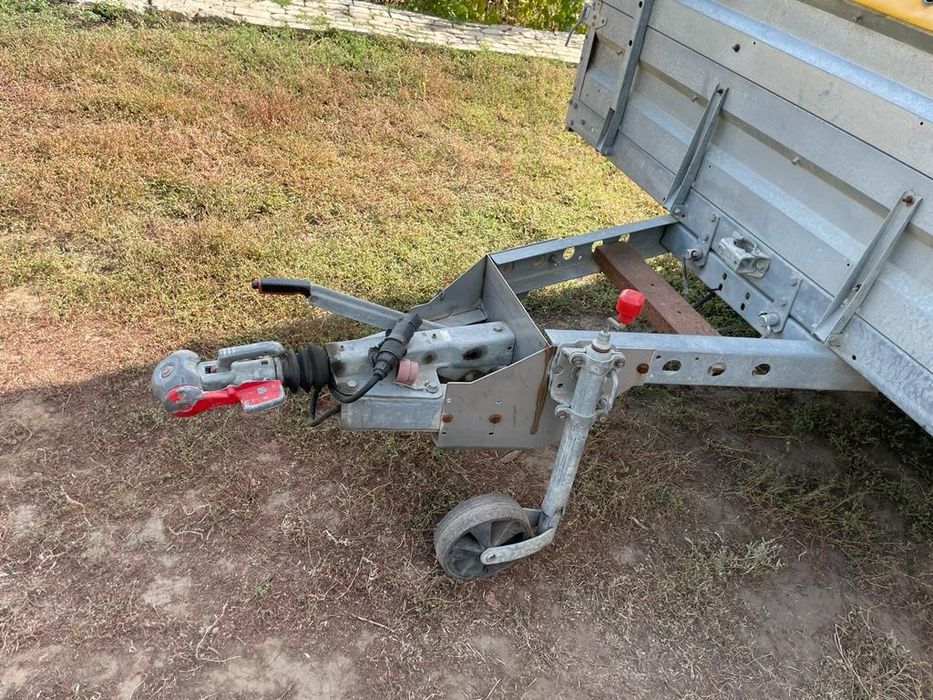 Продам прицеп             .