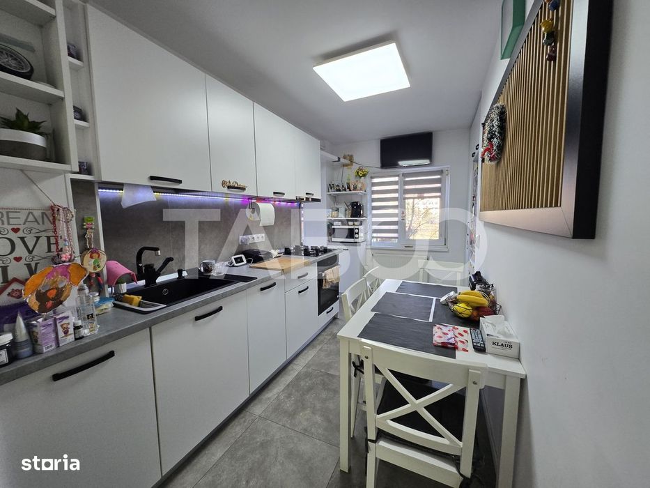 Apartament 2 camere de vanzare 51mpu decomandat Vasile Aaron Sibiu