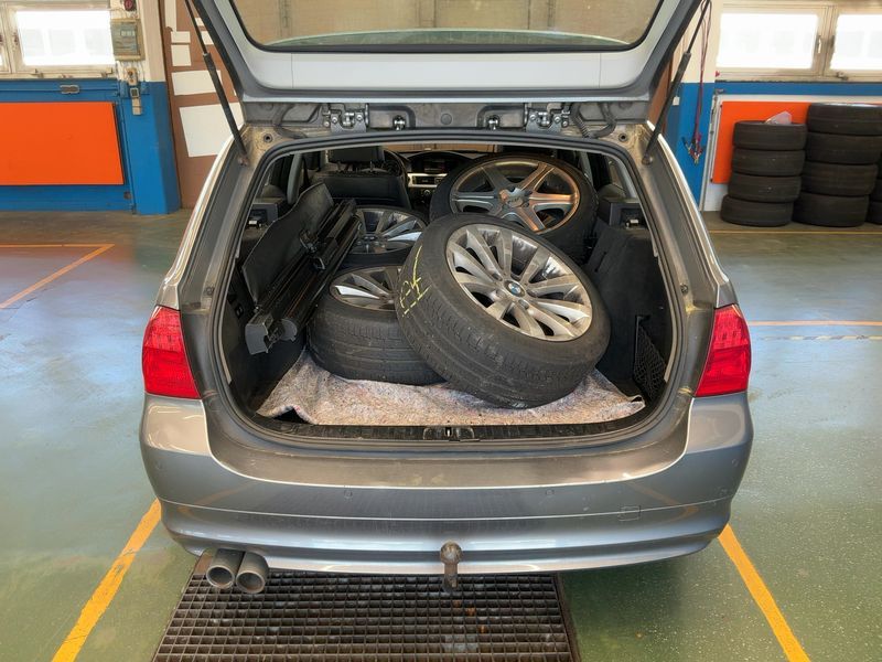 BMW 3er 330d 2009