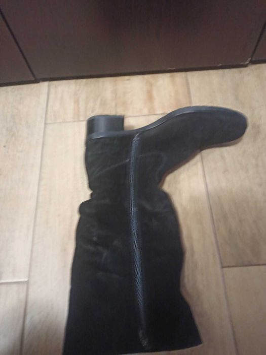 Велурени дамски ботуши