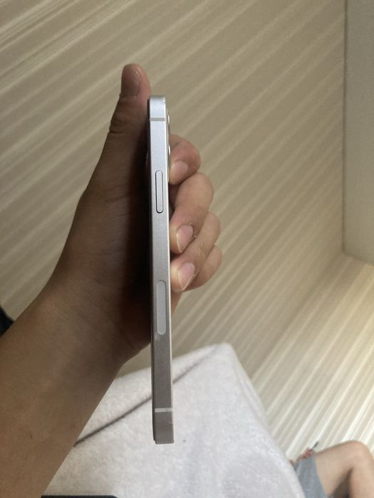 Apple 12 в хорошем состояний