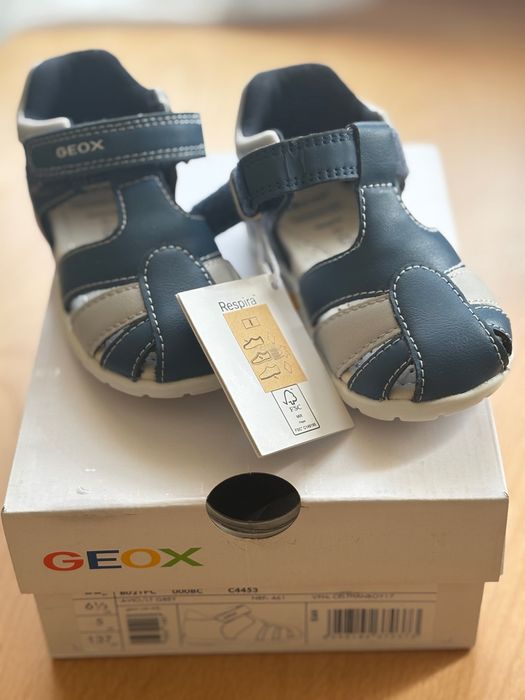 Детски сандали Geox