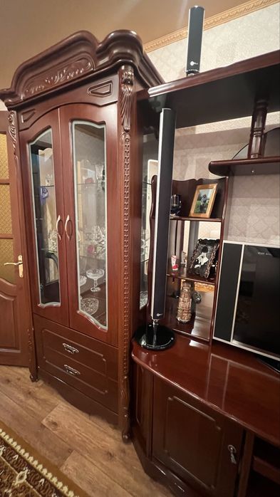 Продаю стенку для гостиной