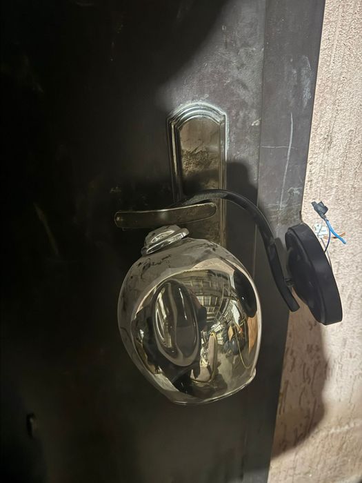 Продам люстры и плафоны не дорого!