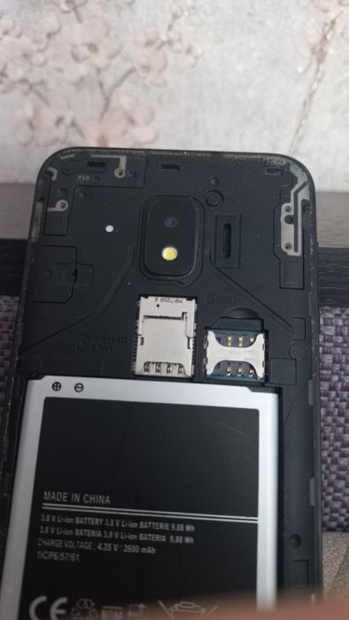 Телефон Samsung Galaxy j2 duos