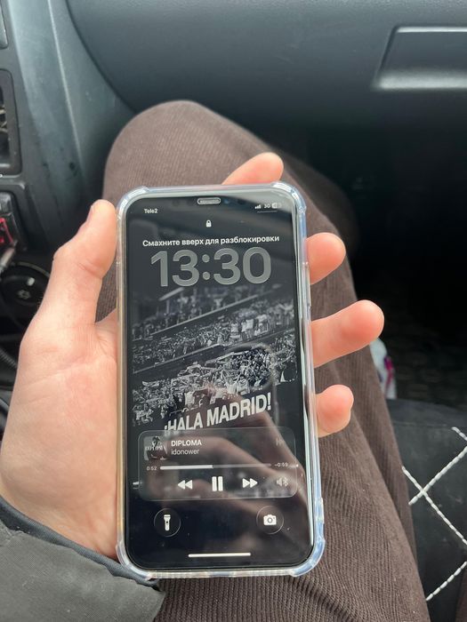 Продам Айфон 11/iphone 11