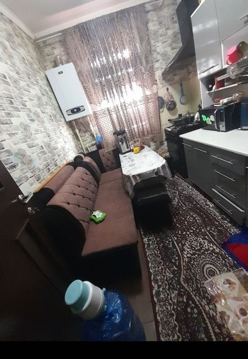 Навоий эски шахаридан кредити бор 3 хонали кв сотилади