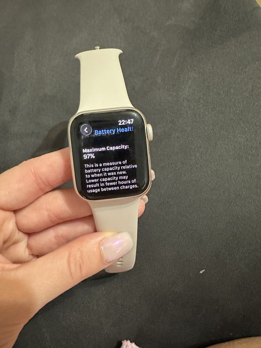 Смарт часовник: Apple watch se