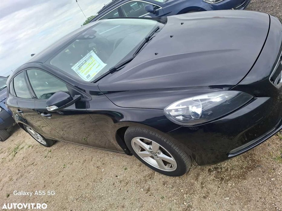 Volvo V40,an 2013, 1,6 D ,Euro 5, adusa din Italia, cut manuala.