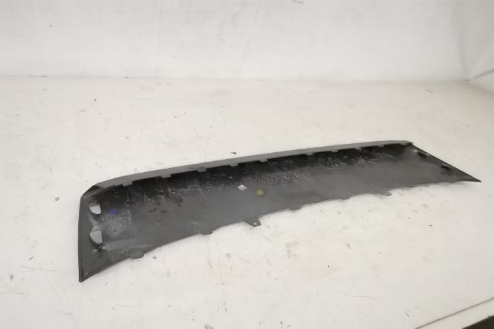Орнамент централен праг спойлер предна броня Оригинален В добро състоя