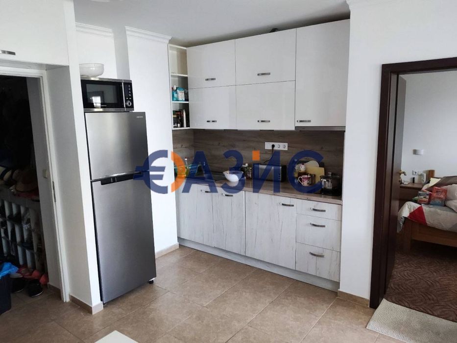 Продава се Двустаен апартамент в Свети Влас - 62 кв.м за 757 €/кв.м - Снимка #2