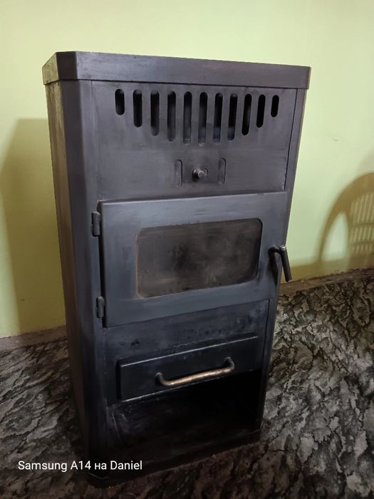 Камина с водна риза и помпа