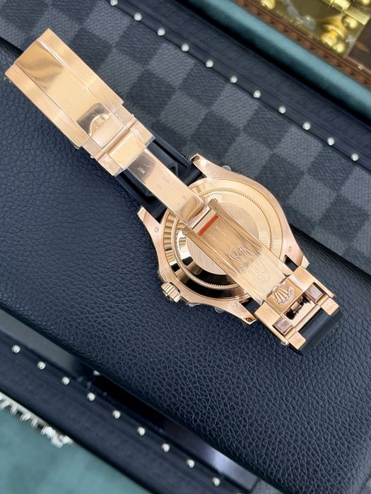 Rolex Yacht-Master Rubber Everose Gold 40mm