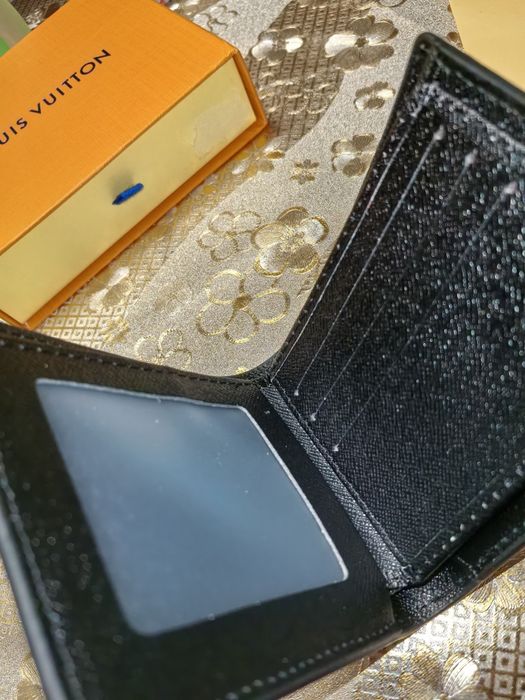 Luis vuitton портфейл