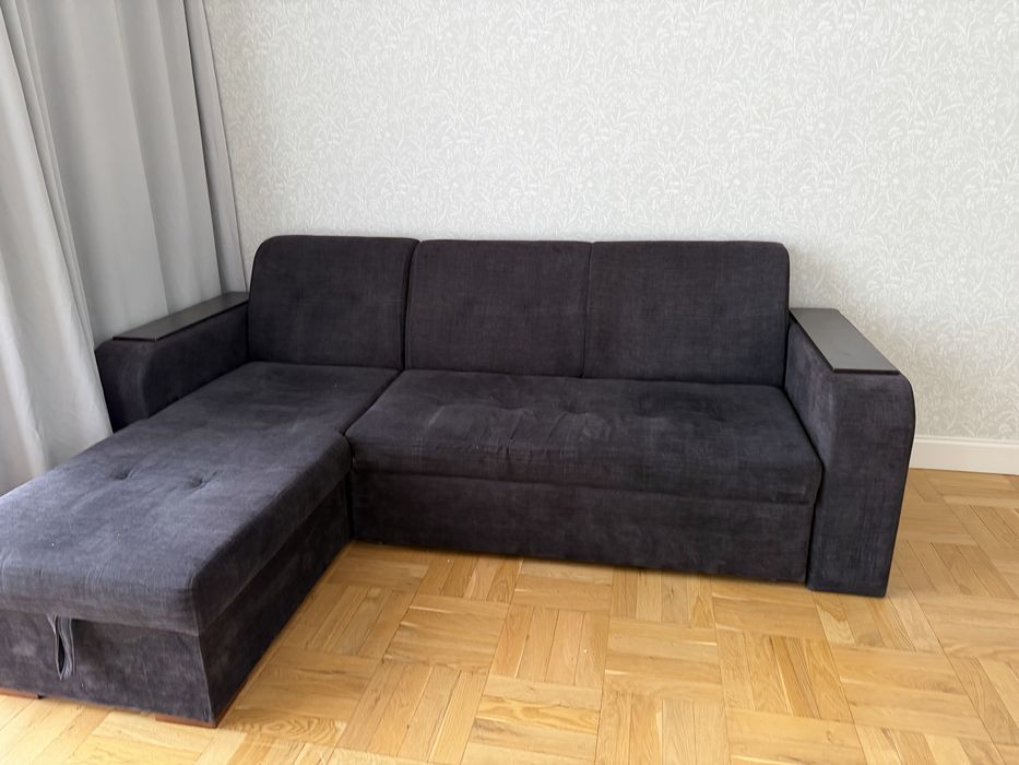 Диван в хорошем состоянии
