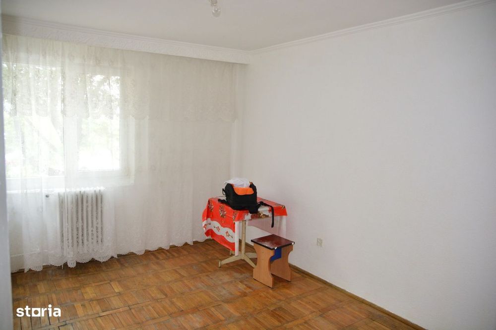 Apartament decomandat în Războieni