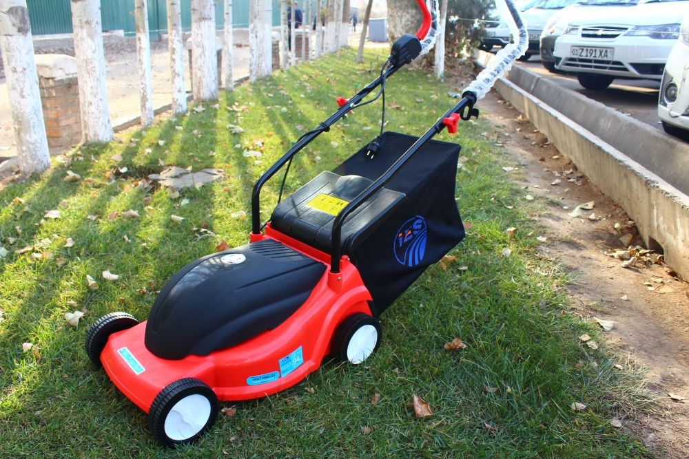 Продается оптом Газонокосилка электрическая IESUZ ELM-1400. Оригинал.