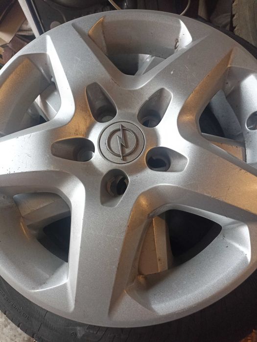 Железни джанти с тасове за Опел 15"