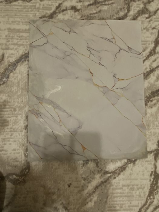 Тегін заттар керек адам алсын