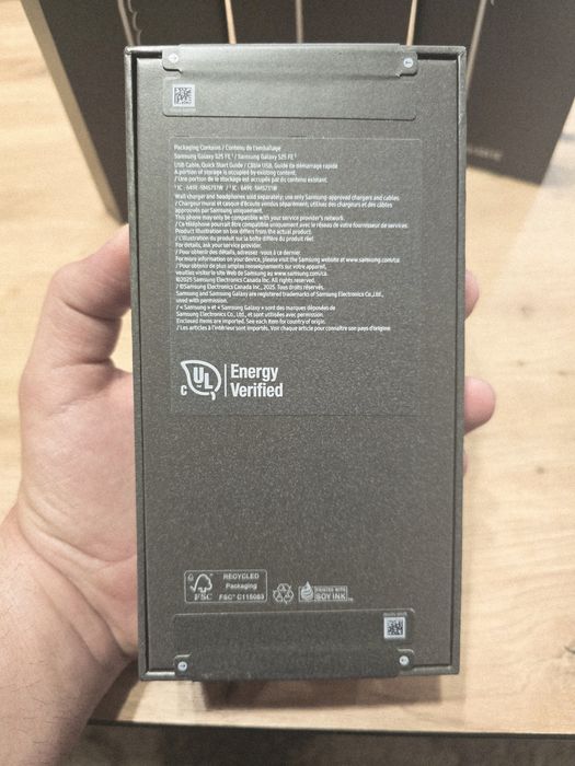 Samsung Galaxy S25 FE 5G - 8Gb RAM/ 128Gb ROM