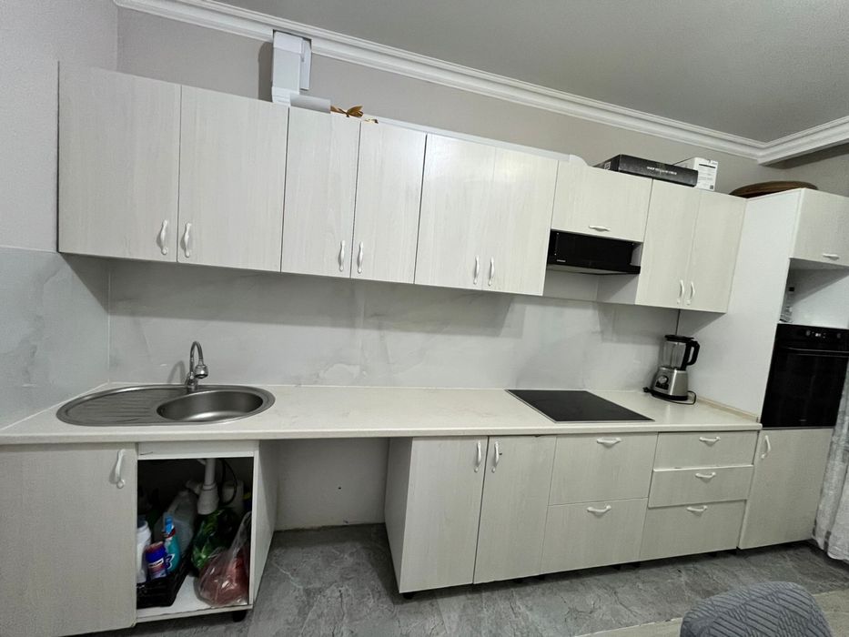 Продам кухонный гарнитур Б/У