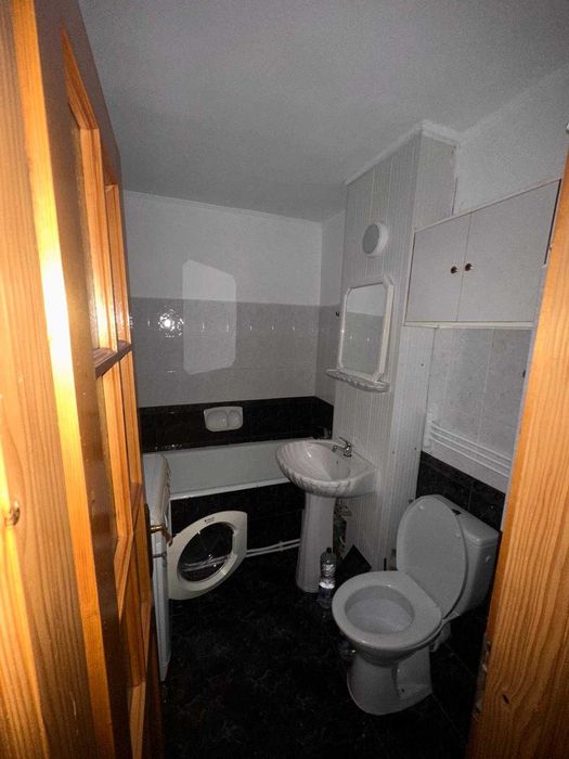 Apartament 3 camere decomandate de închiriat – Burdujeni – etaj 2 – ideal pentru familie