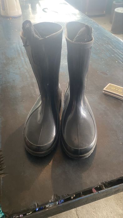 Продам сапоги резиновые