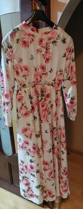 Продается 2 платья