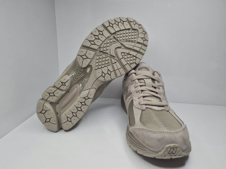 Маратонки New Balance 2002R

Чисто нови с кутия.

Размер 42  стелка 26