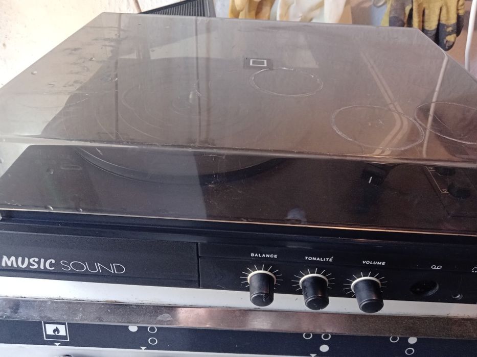 Pikup RFT stereo funcțional cu boxe