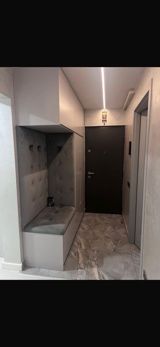 Vând apartament 4 camere în Faleza Nord