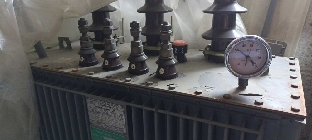 Продавам ел. трансформатор ТМ 230