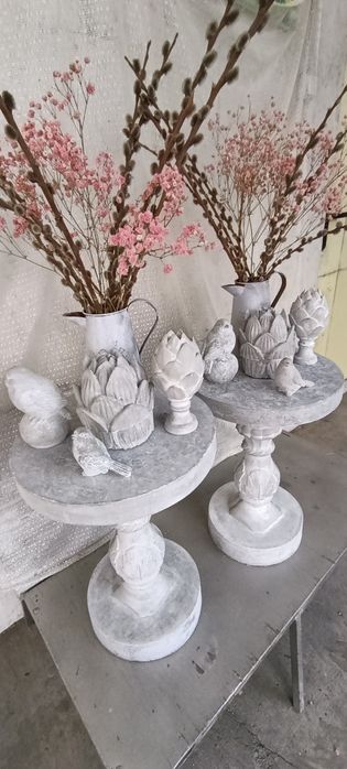 Столик из бетона