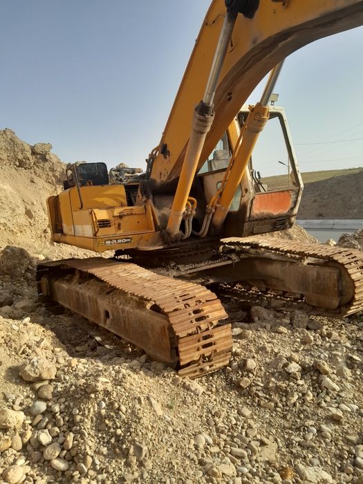 Ekskavator Hyundai 3000 lik