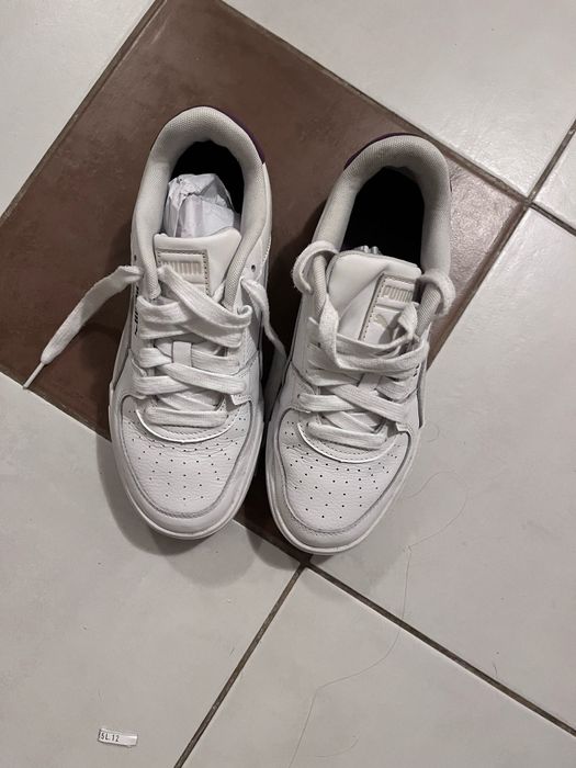 Adidași Puma albi